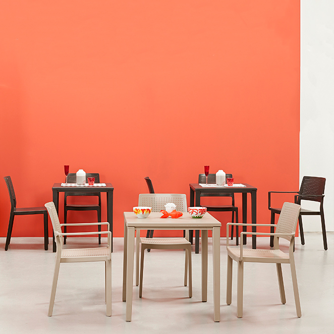 Silla de jardín Emi con reposabrazos